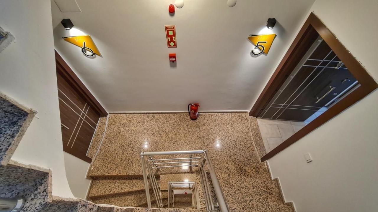 Letstay Sweet Home Yellow Antalya Buitenkant foto