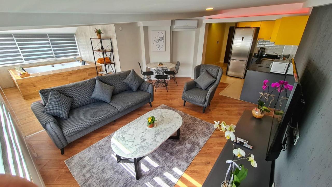 Letstay Sweet Home Yellow Antalya Buitenkant foto